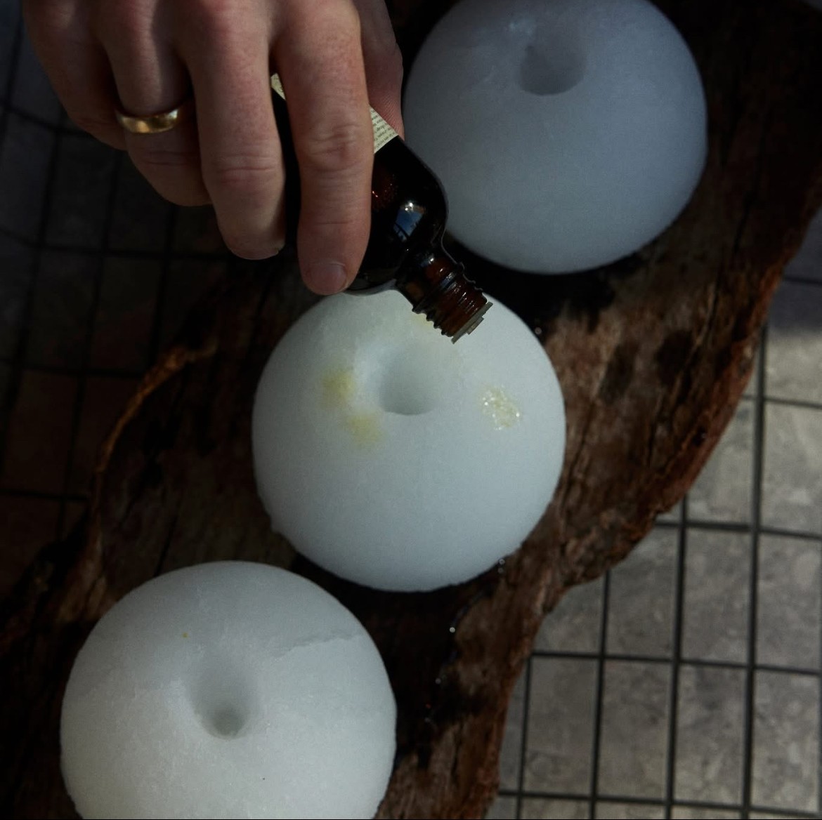 Saunagus med &aelig;teriske olier