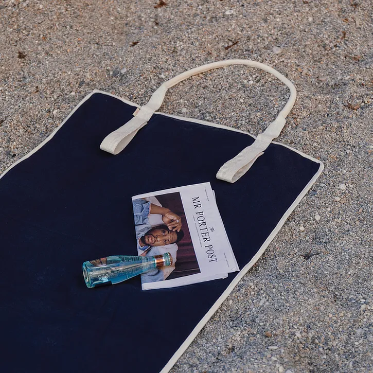 Navyblå strandmåtte til logoprint